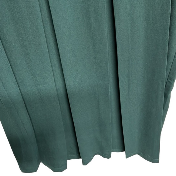 Forever 21 +Dress Plus Size - Picture 5 of 12